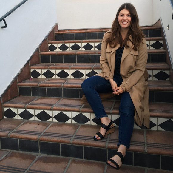 Meet your Posher, Jillian - Picture 2 of 2